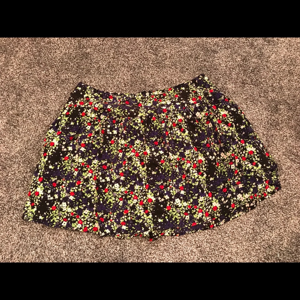 Bebe skirt